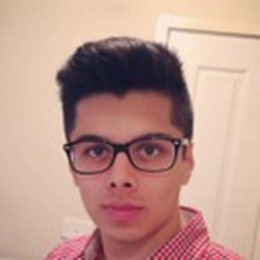 Marcos P. · jefe de almacén