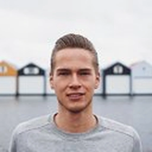 Julien K. · passionné de jardinage